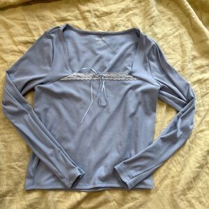 Hollister Blue Long Sleeve Top Twillight 2000s style